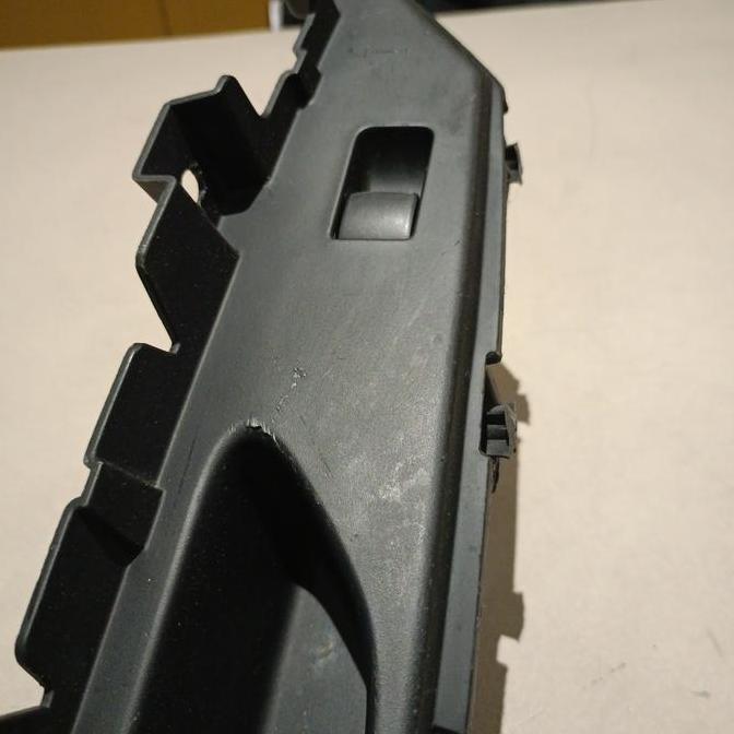 Saklar Power Window Kaca Pintu Kiri ORIGINAL Bekas murah
