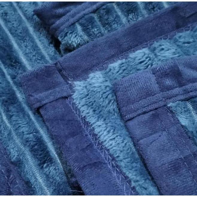 Selimut Tebal Motif Salur Timbul Polos Ukuran 150 180 200