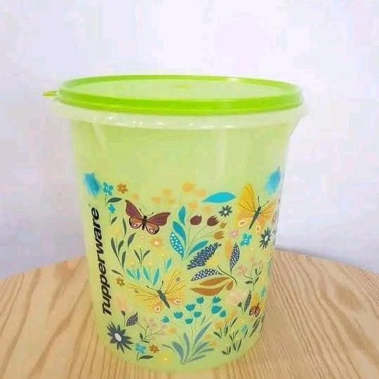 // TUPPERWARE ORIGINAL GIANT CANISTER / MAXI CANISTER 8,4L / 10L ANEKA WARNA TOSCA / UNGU / PEACH / 