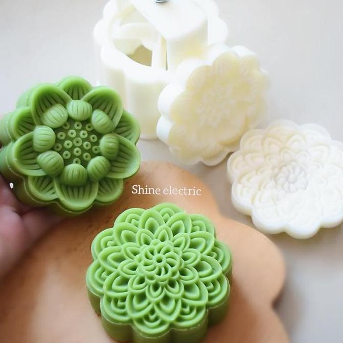 BEBAS ONGKIR - Cetakan Mooncake Daisy 150gr Kue Bulan 150 gram Moon Cake 150 gr