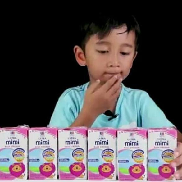 Cow- Susu Ultra Mimi Rasa Strawberry Edisi Frozen
