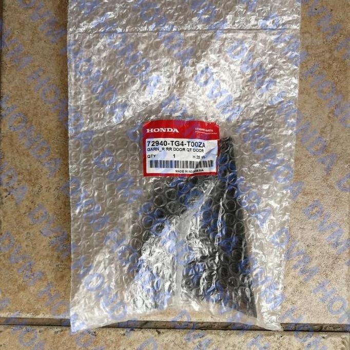 Cover Garnish Segitiga Kaca Pintu Dalam Belakang Kanan Original Brio Gen 2 2019 - 2026