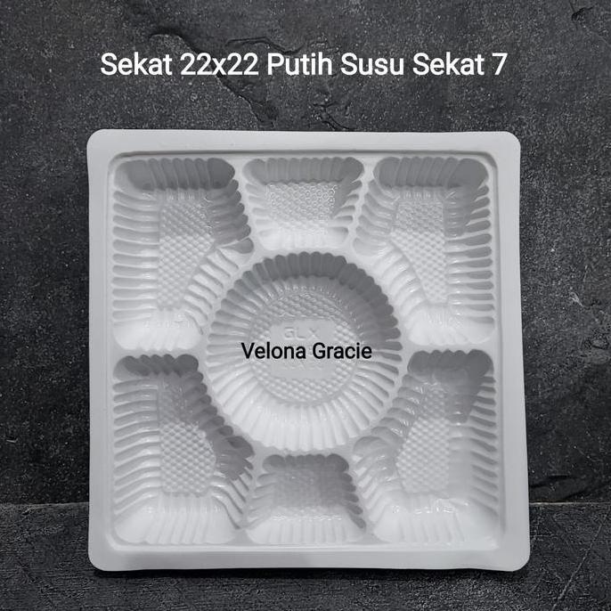 Dispo- Sekat Mika 22X22 Isi 50 Pcs Putih Susu Nasi Tengah Sekat 7