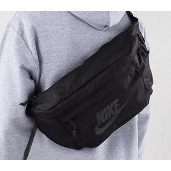 Nike Hip Tech Pack Waistbag. Tas Selempang Waistbag Tas Cangklong Punggung Nike Original Asli Sale D