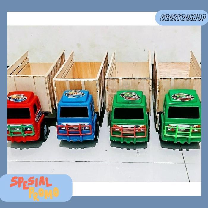 Miniatur Truk Plastik Modif Bak Triplek Pengaman