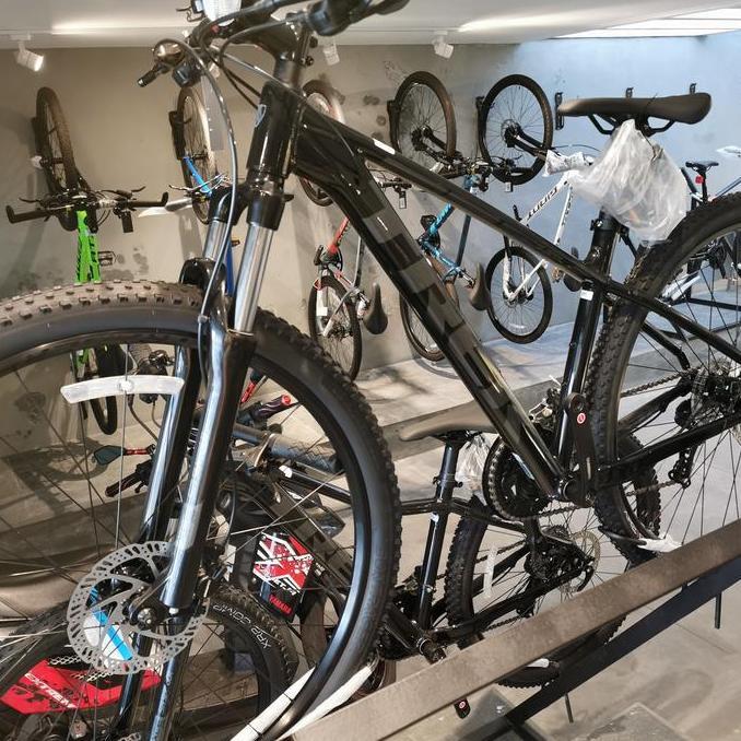 sepeda impor TREK marlin 5