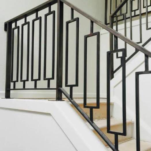 Railing Tangga Minimalis. Balkon