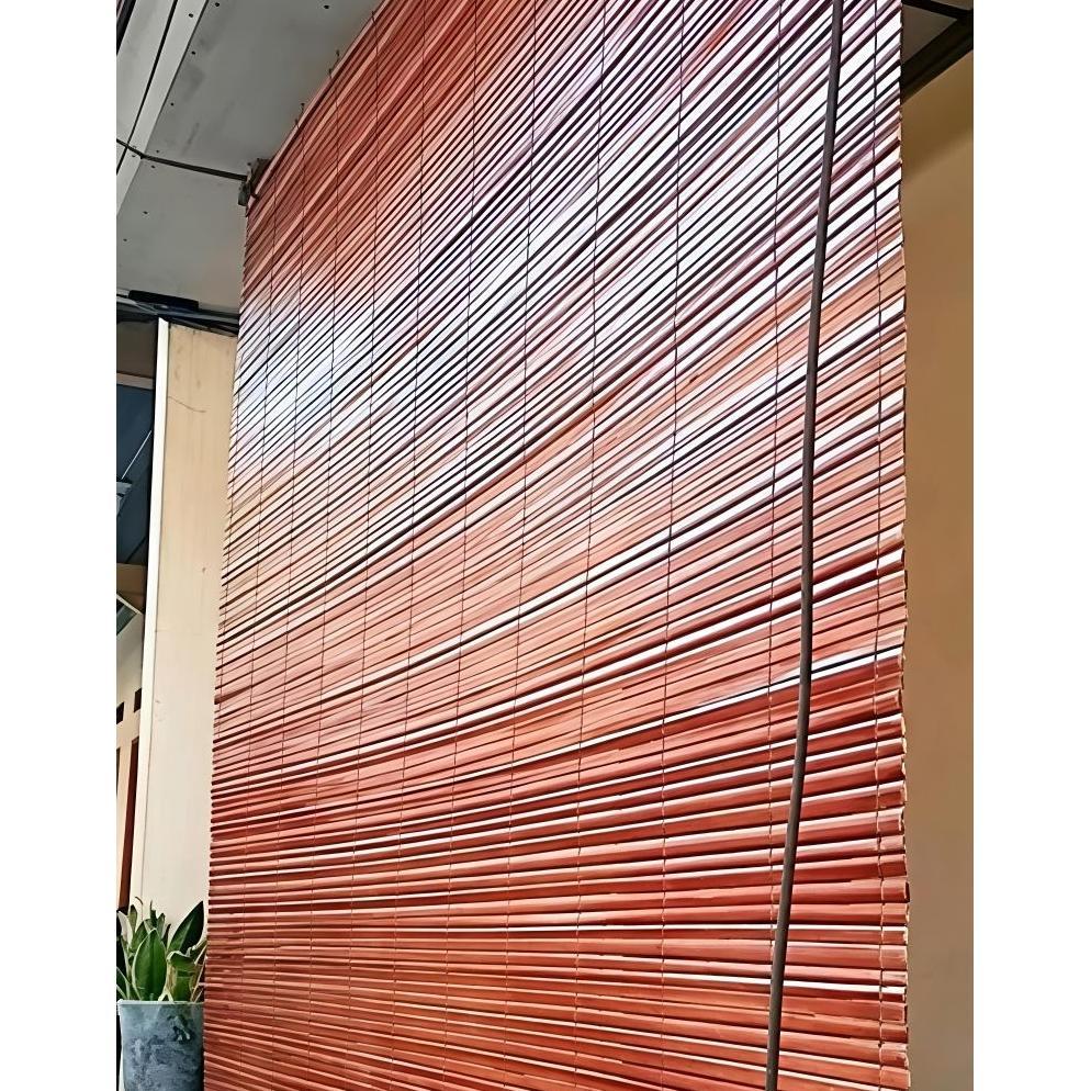 Tirai Bambu Plitur & Natural 2,5 X 3 Meter Tirai Bambu Krey Gulung Outdoor Lengkap Tali+Kerekan