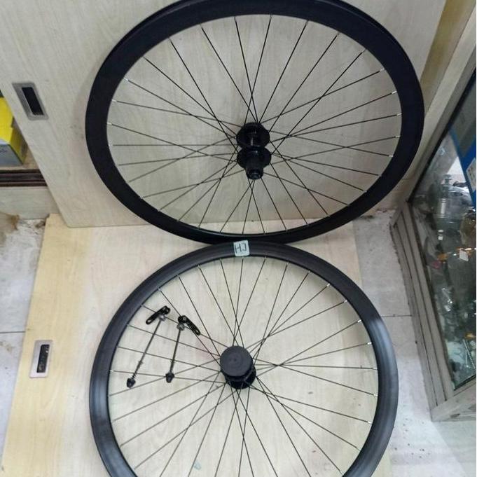 Wheelset 700C Solon Disc Brake Black Roadbike Sepasang Depan Belakang Qr