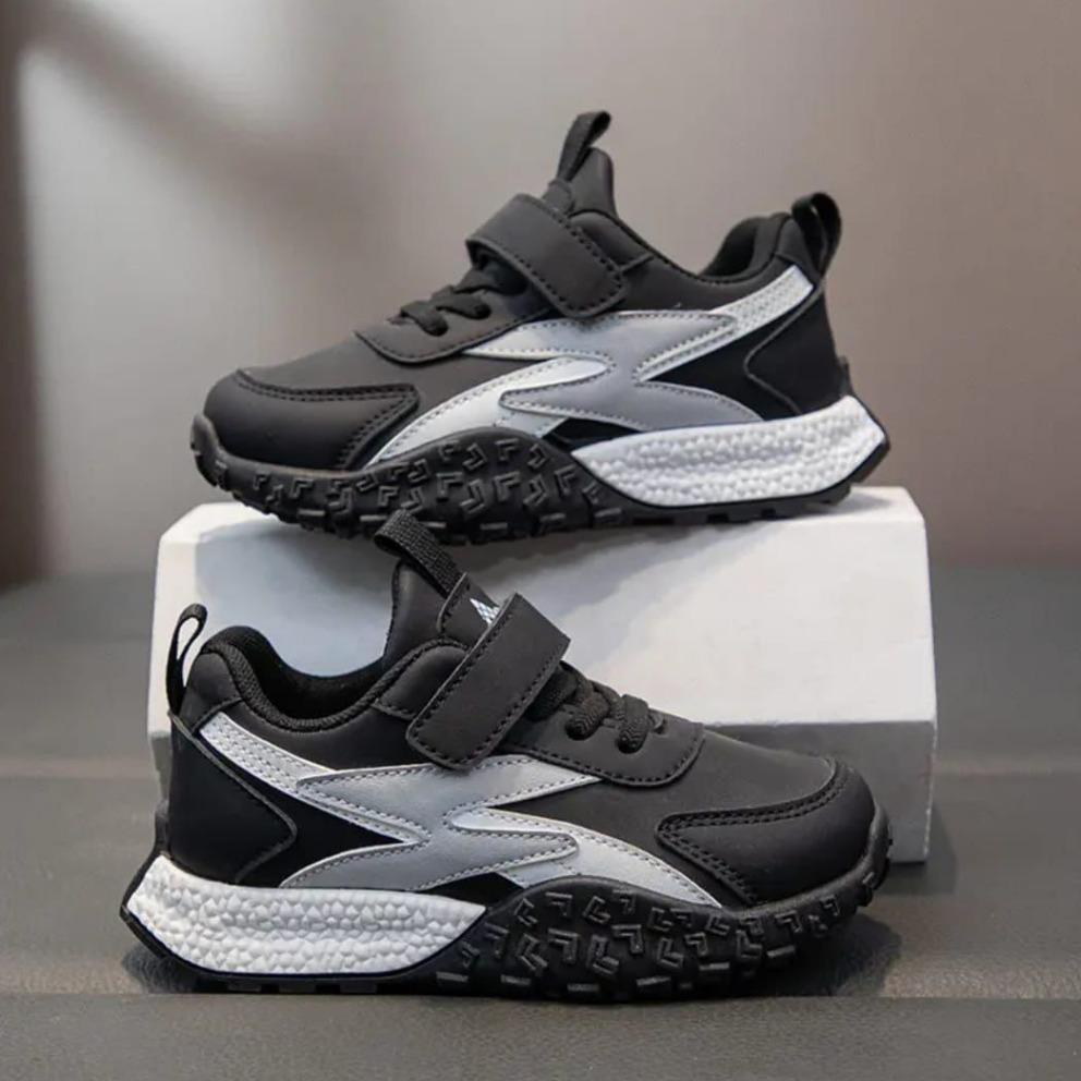 Sepatu Sneakers Anak Laki-Laki Motif Atg Hitam