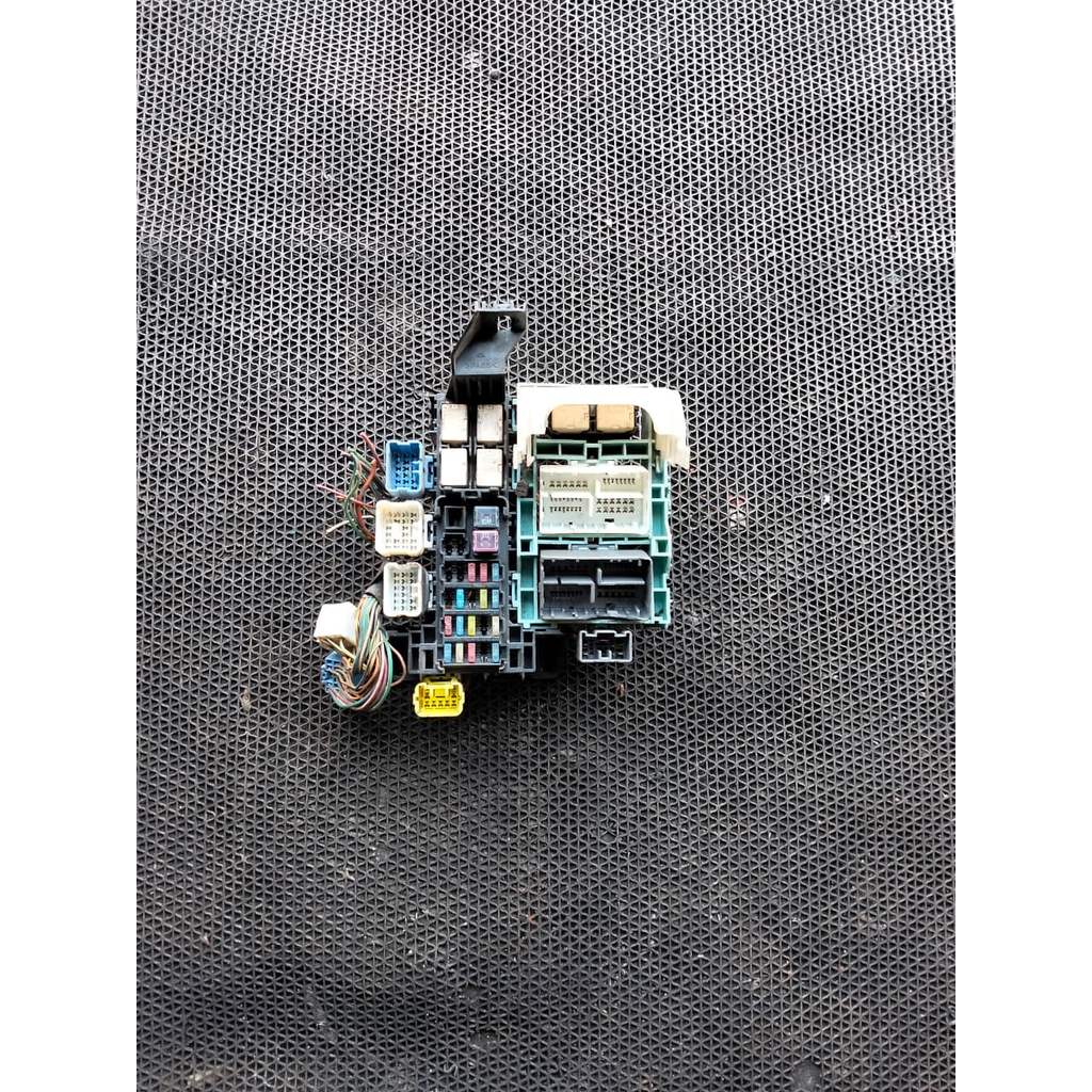FUSE BOX SEKRING DASHBOARD ESCUDO INJECTION 1.6 ORIGINAL