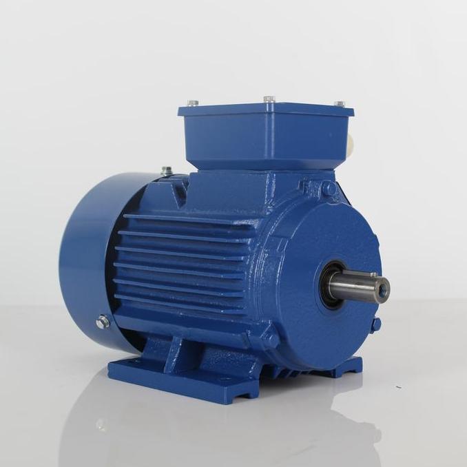 Famoze Pro Dinamo 3 Phase 3 HP 900 RPM / 5,5 HP 2800 RPM / 5,5 HP 1400 RPM 2.2KW / 4 KW 380/660V Tip