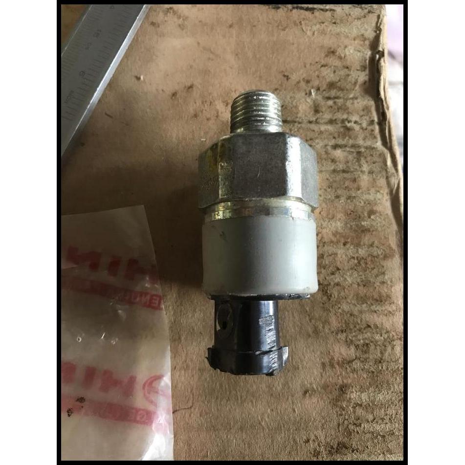 DISKON SENSOR SWITCH SWIT TANGKI TANK ANGIN HINO LOHAN 500 FG 210 235 260 