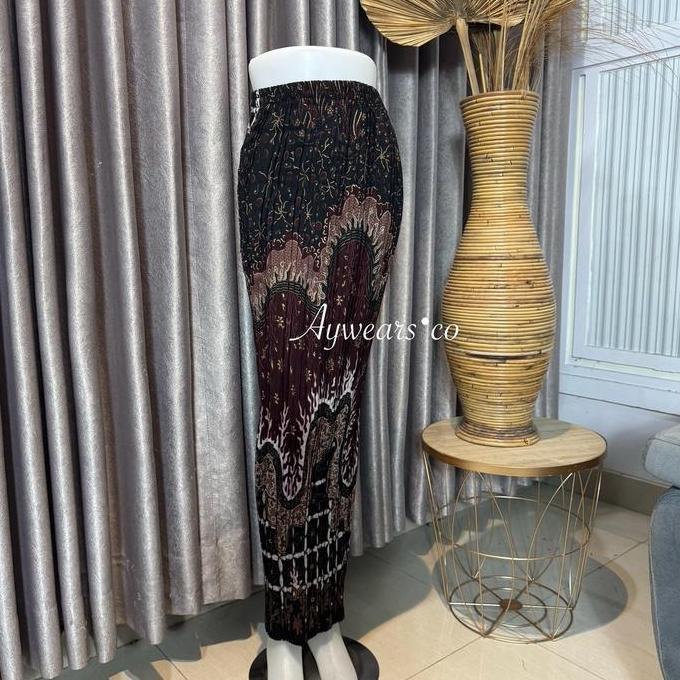 Hadirpopuler- Aywears Batik Couple Arshaka Burgundy Cocok/ Batik Couple Kemeja Batik Dan Rok Prisket