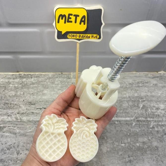 1SET CETAKAN NASTAR / CETAKAN KUE NENAS / NASTAR TAIWAN