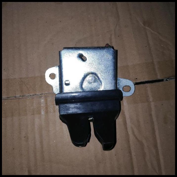 BEST DEAL DOOR LOCK BAGASI BELAKANG VIOS 