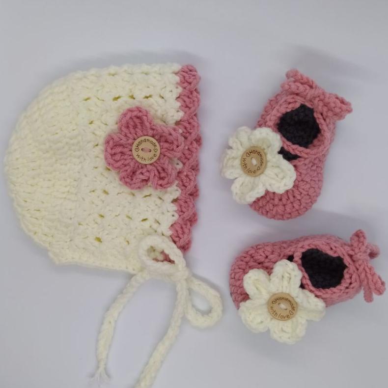 Baby set girl rajut topi / bonnet dan sepatu