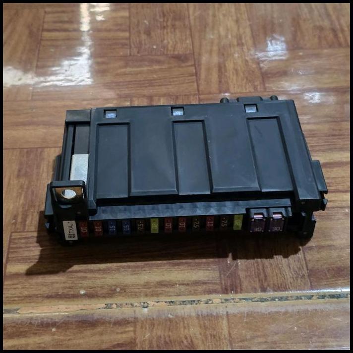 HOT DEAL RELAY INTEGRASI RELAY PUSAT RELAY FUSE BOX HONDA  JAZZ RS MOBILIO BRIO HRV ASLI