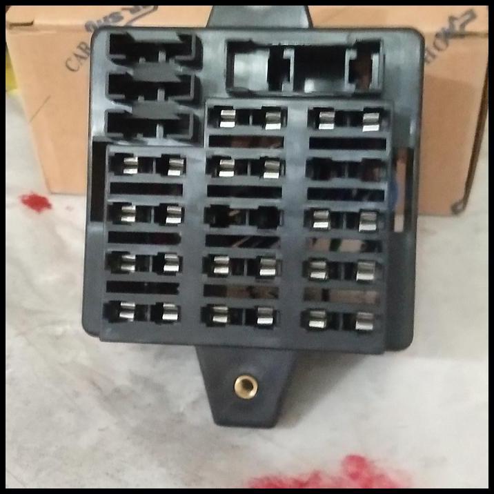 DISKON FUSE BOX ISUZU PANTHER / BOX SEKRING PANTER PANTHER OEM 