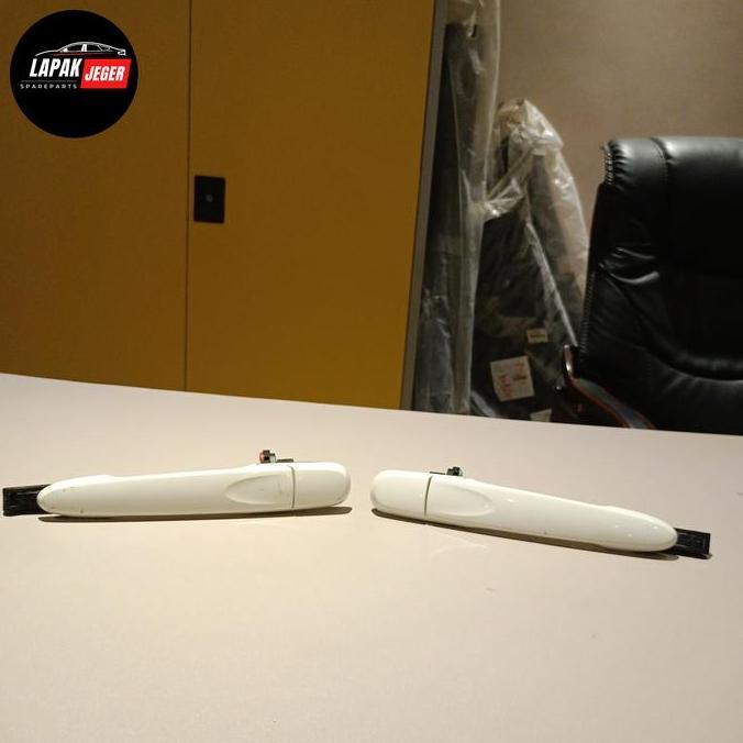handle gagang pintu luar grand Avanza 2012 2013 2015 2018 2020 bekas