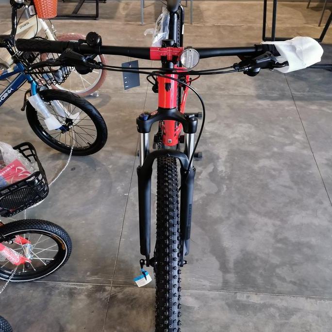 trek bike marlin 6 merah size m