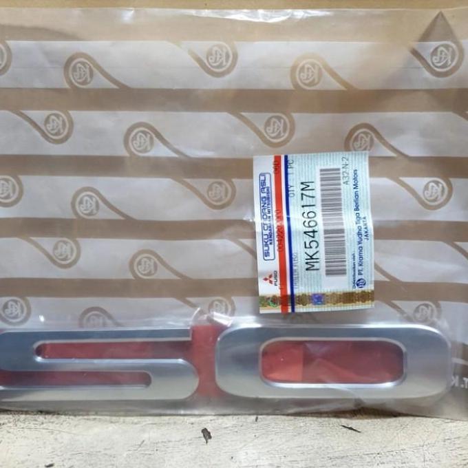 Emblem FUSO Mitsubishi Canter HDX Genuine Part