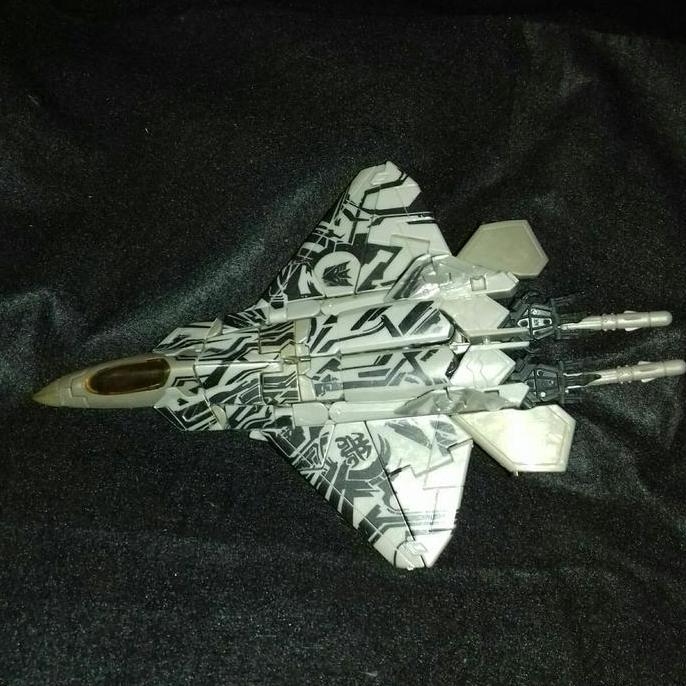 Transformers Revenge of the fallen Voyager Class Starscream by Hasbro