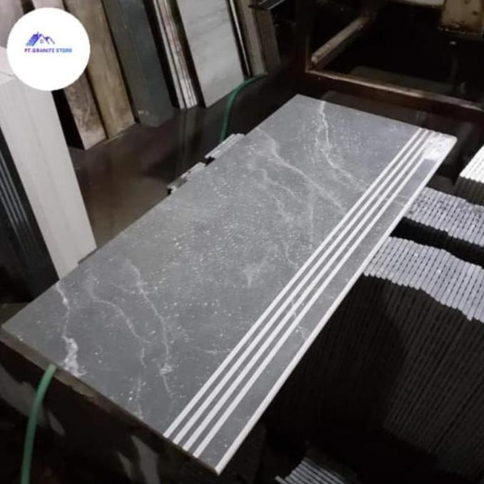 Granit Pijakan Tangga Granit Pijakan Tangga 30X90 20X90 Custom Bodres