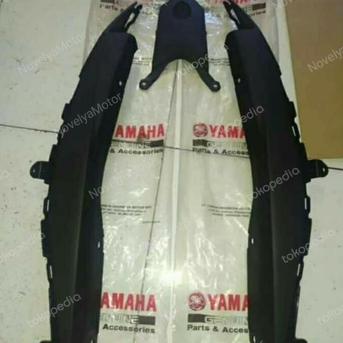 Cover Sambungan Body Cover Sambungan Body Bodi R25 Bawah Belakang R 25 R25