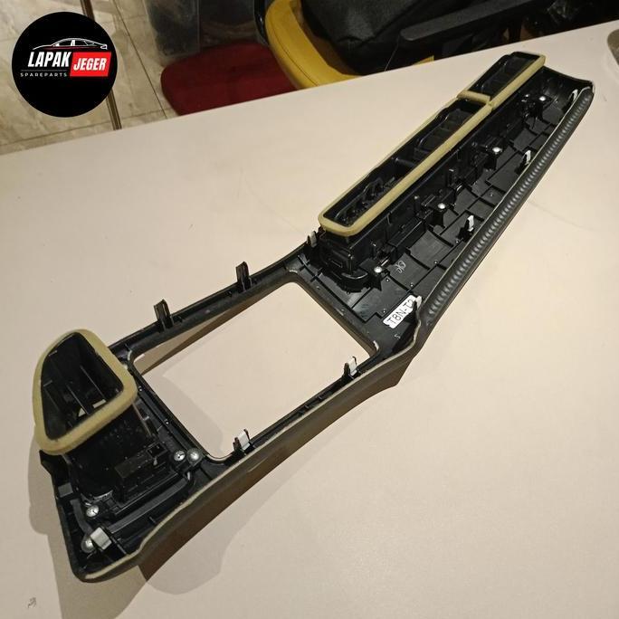 Frame AC dashboard kiri Honda HRV bekas