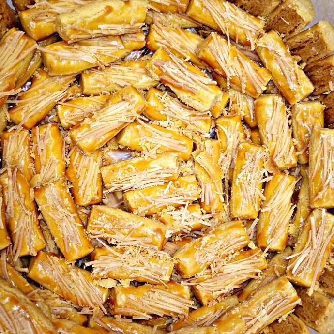KUE KEJU BATANG / KUE KASTENGEL 250gram
