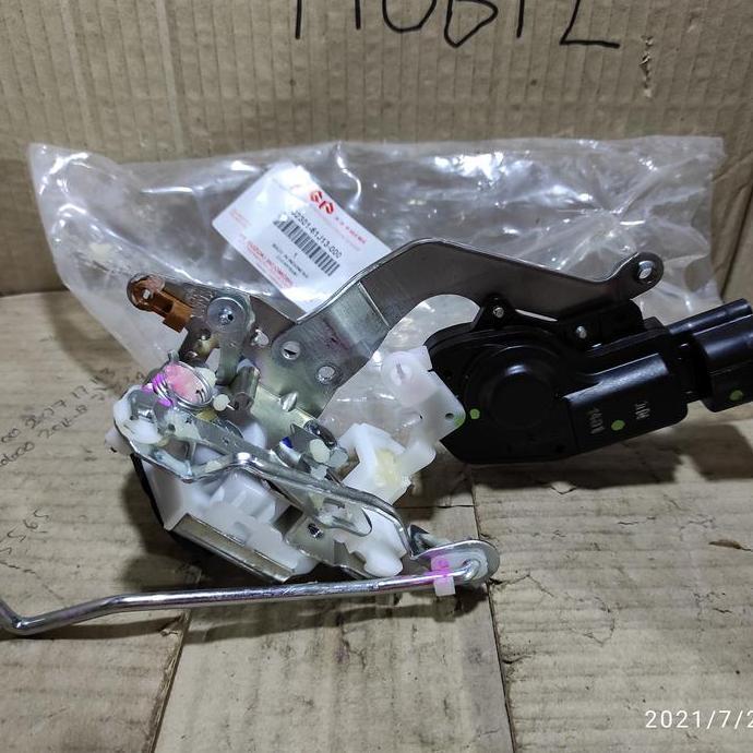 TERMURAH - Door lock Pintu Belakang Apv Arena Original