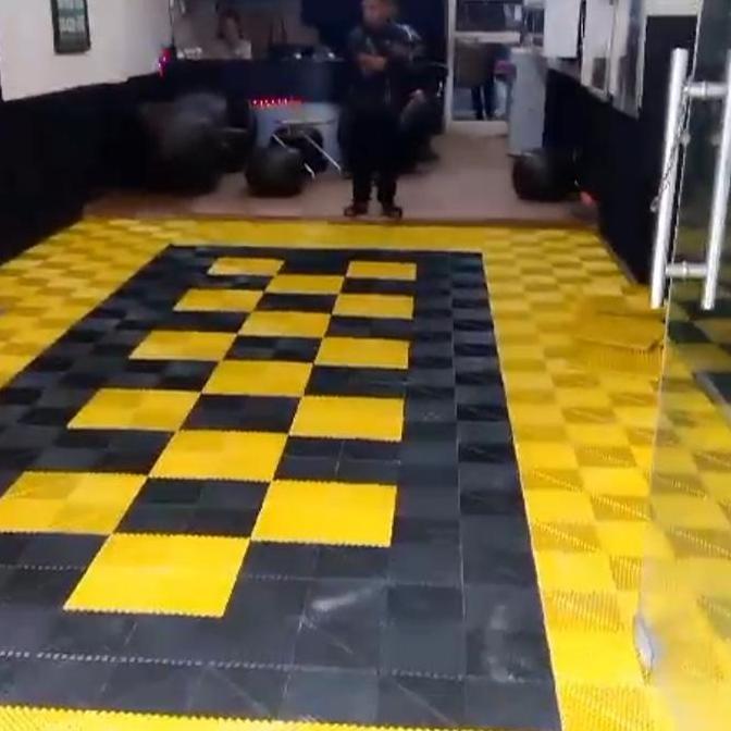 Modular Floor Lantai Workshop Detailing