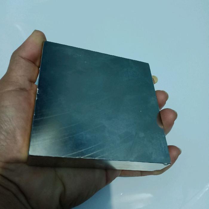 1 Pcs - Magnet Super Kuat 100 x 100 x 20mm Neodymium N52 Ideal untuk Tambang Pabrik Biji Plastik Kop