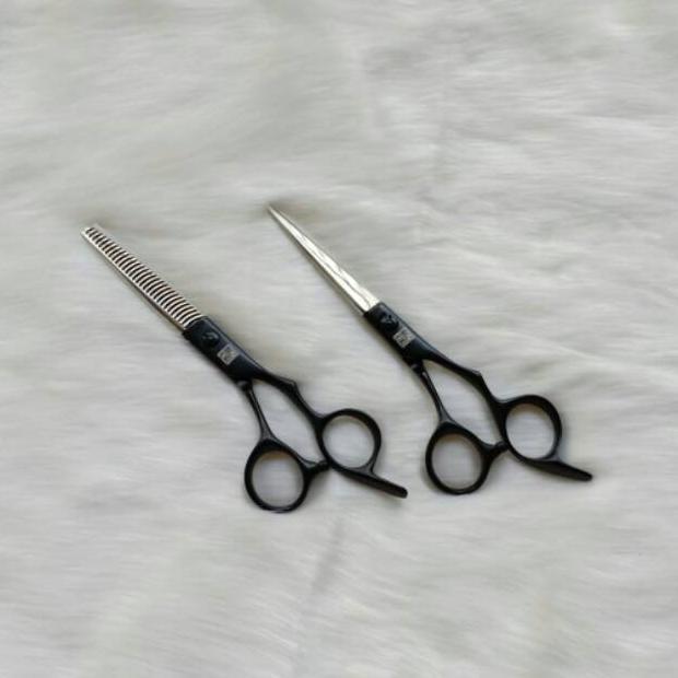 Ready Koryu Nikko Ketajaman Scissors Gunting Rambut Paket GY500 Hitam Silver