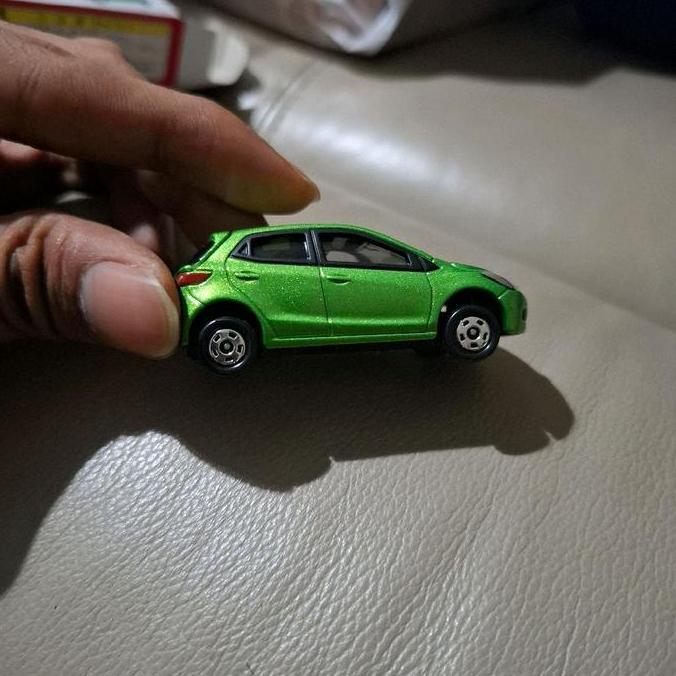 Tomica No 86 Mazda Demio Green