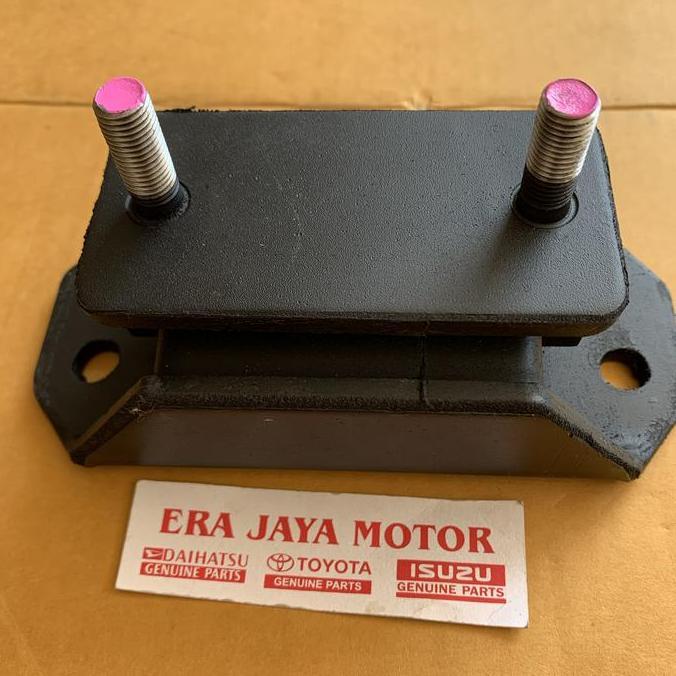 Transmisi mounting panther