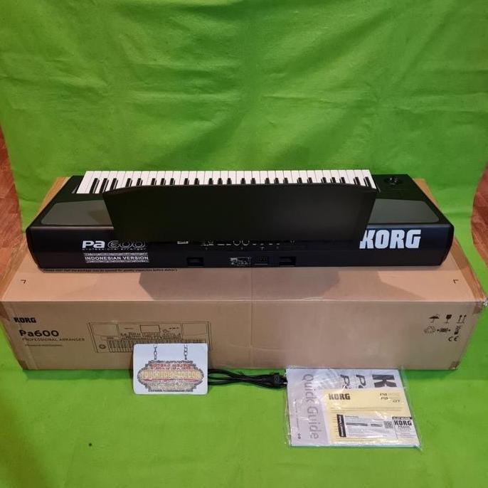 Korg PA-600 61 keyboard Arranger Keyboard Korg PA600