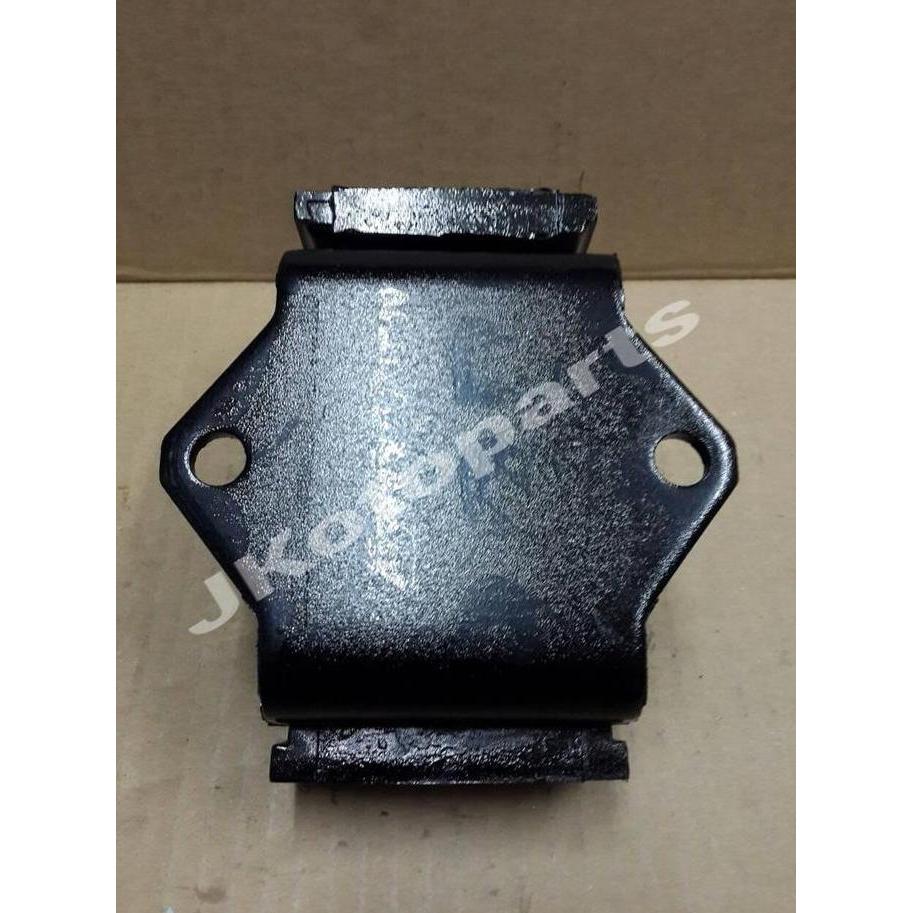 Engine Mounting Depan Fuso PS190 PS220 FM215