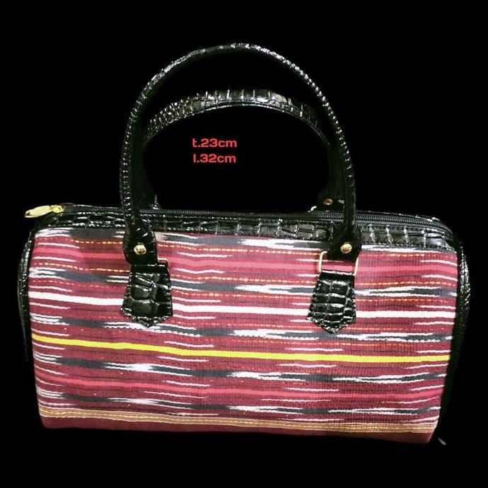 Tas wanita bahan ulos batak