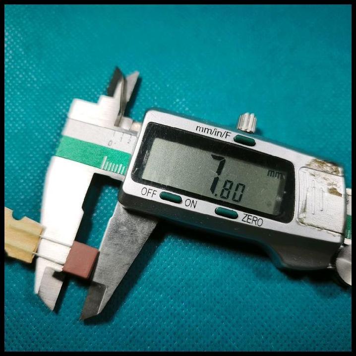 TERBARU MINI FUSE MICRO FUSE SEKRING SIKRING T2.5A 250V FUSE 2.5 A 250 V 2,5A 250V ORIGINAL 