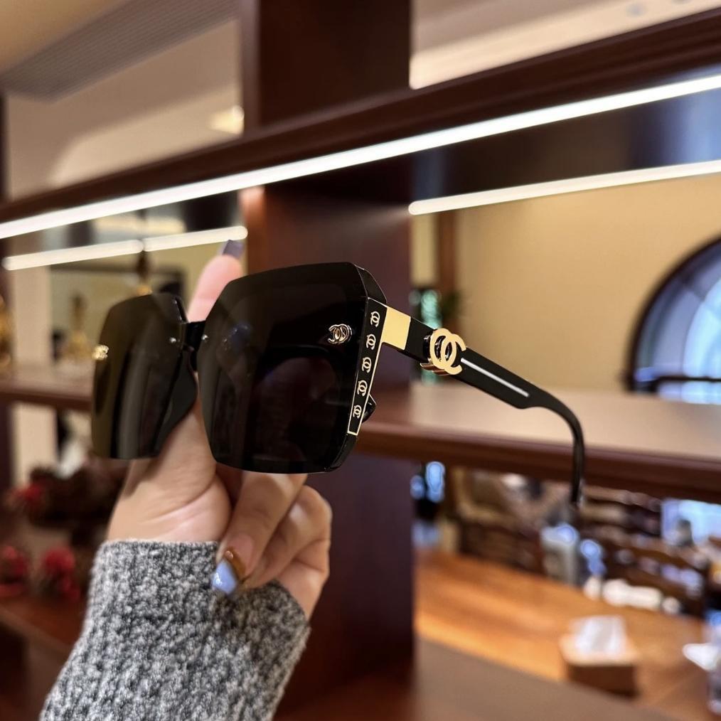 favorit kacamata hitam wanita uv400 bingkai kotak unisex