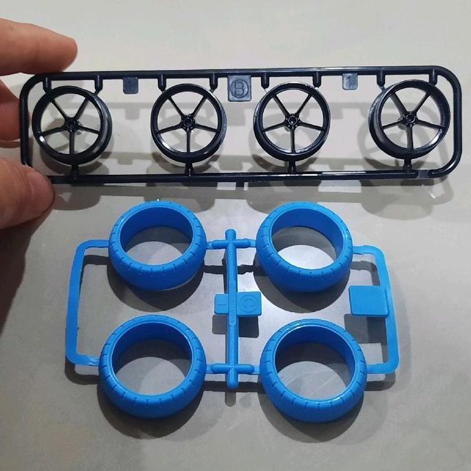 Velg Large + Ban Hard Biru Muda Large Ori Tamiya