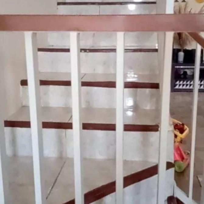 Step nosing karet tangga /list siku karet tangga anti slip