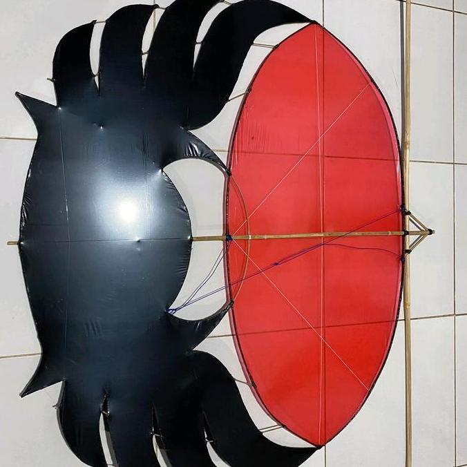 LAYANGAN RAM RAMAN 1 meter + sendaren sudah tes terbang