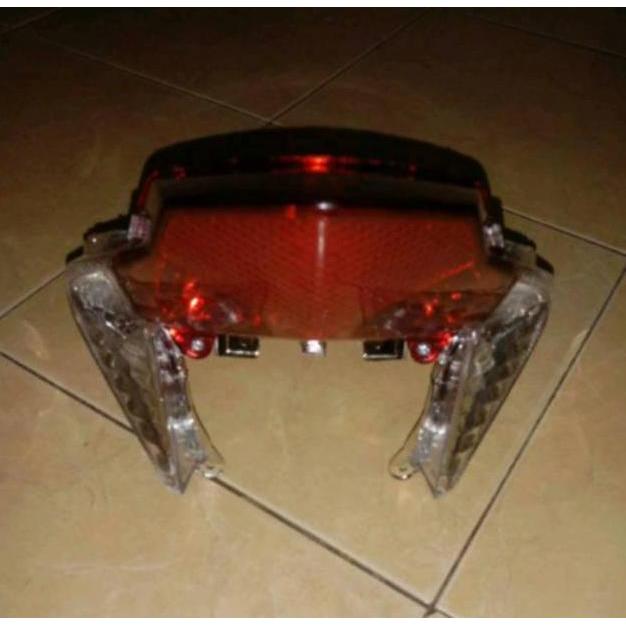 Lampu belakang vario 125 old non led