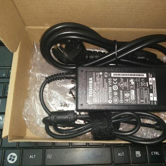 Xfour- Adaptor Charger Laptop Fujitsu Lifebook Lh531 Bh531 Sh531 Lh 531