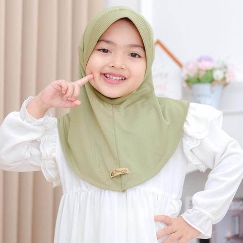 TERLARIS SS - KERUDUNG JILBAB ANAK NAMIRA SPORT USIA 4-6TH BY DESMONDA HIJAB BAHAN JERSEY BALON
