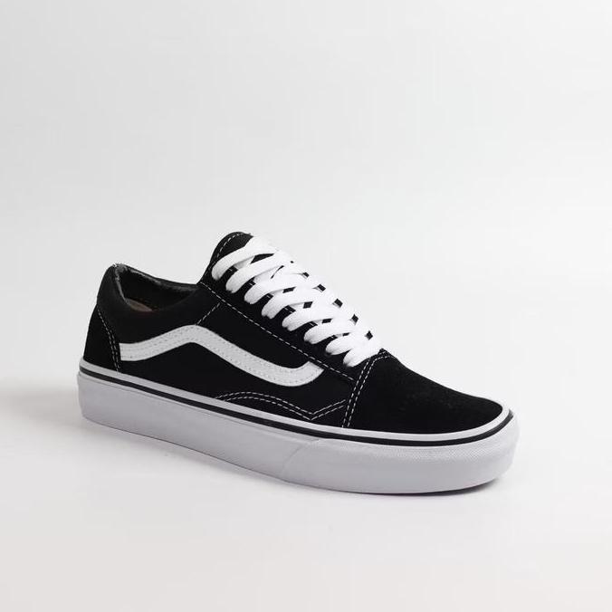 Sepatu Vans Old Skool Classic Black White
