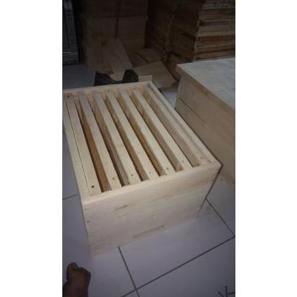Kotak Budidaya Lebah Apis Cerana